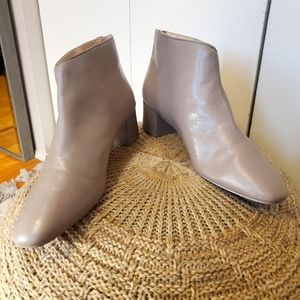 Leather ankle boots Nine West size 9